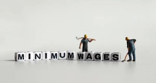 REVIEWING THE MINIMUM WAGE POLICY UNDER CODE ON WAGES, 2019: A POLICY ANALYSIS